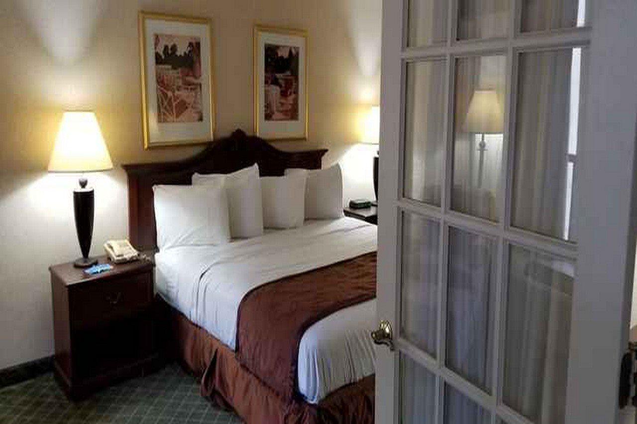 Clarion Inn & Suites Florence Eksteriør bilde