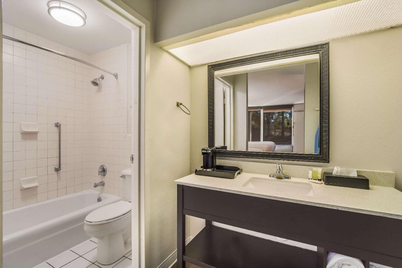 Clarion Inn & Suites Florence Eksteriør bilde