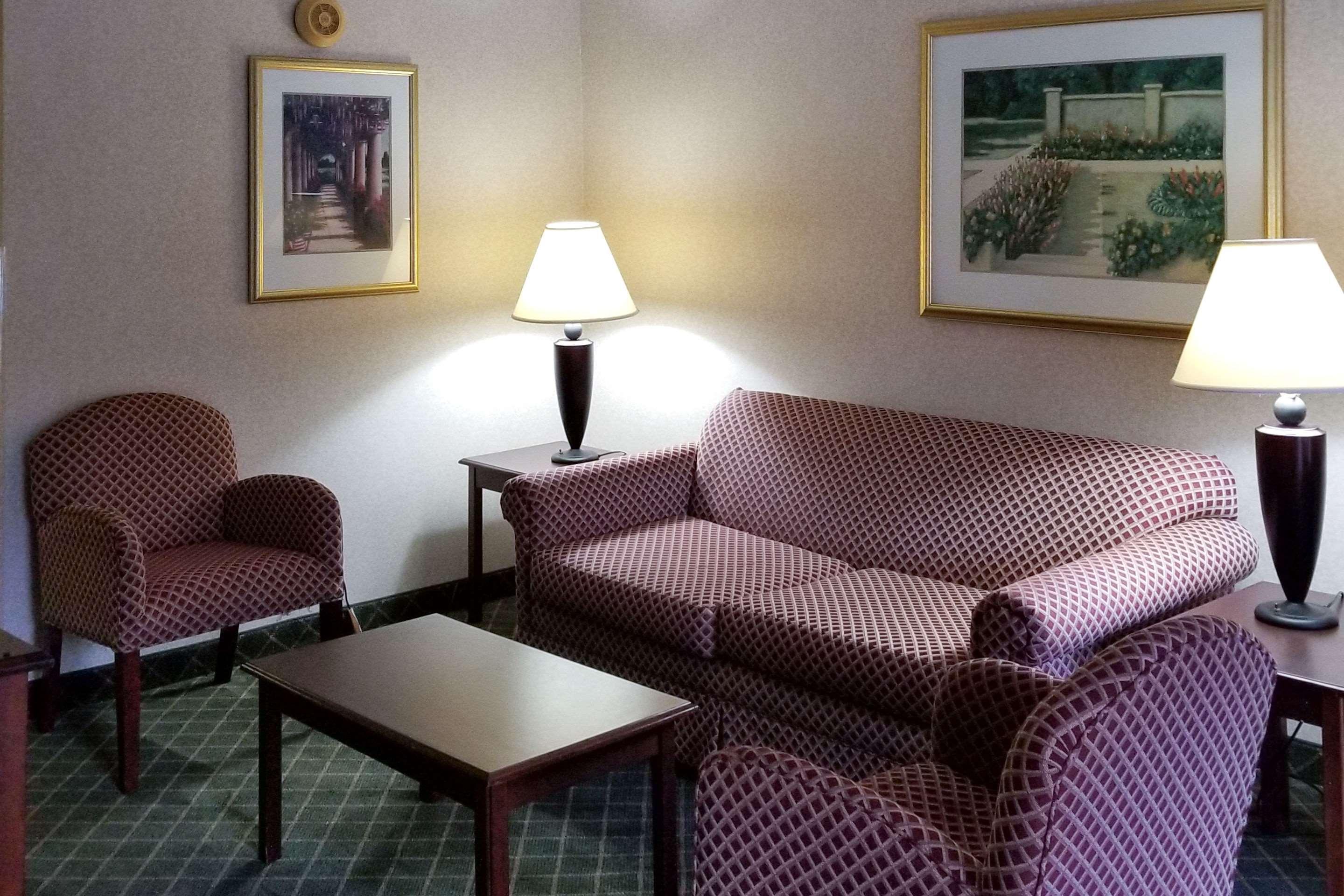 Clarion Inn & Suites Florence Eksteriør bilde